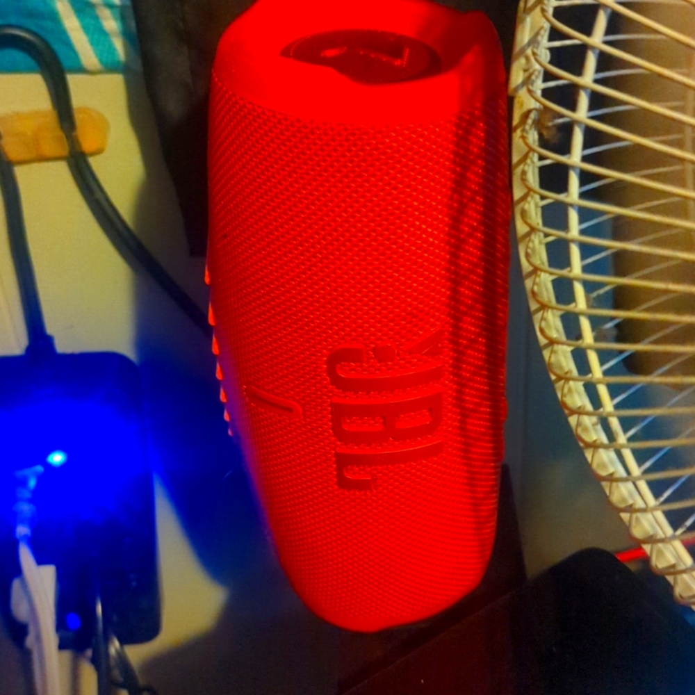 JBL Charge 5 Bluetooth Speaker